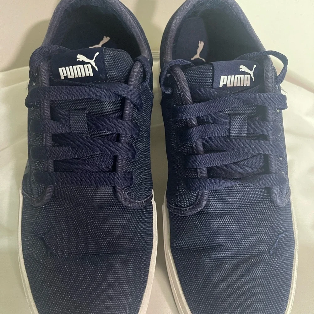 Puma Men's Deep Blue Sneakers